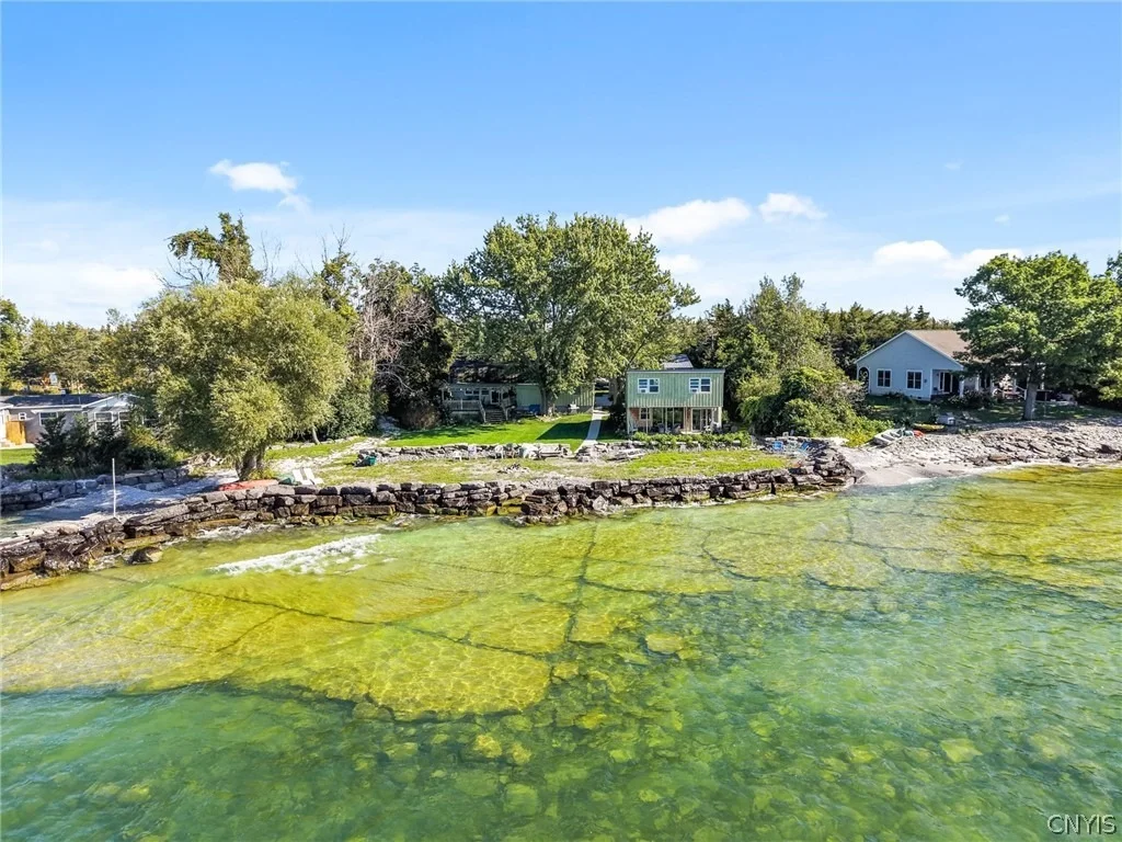 Photo of 11327 Rays Bay Rd