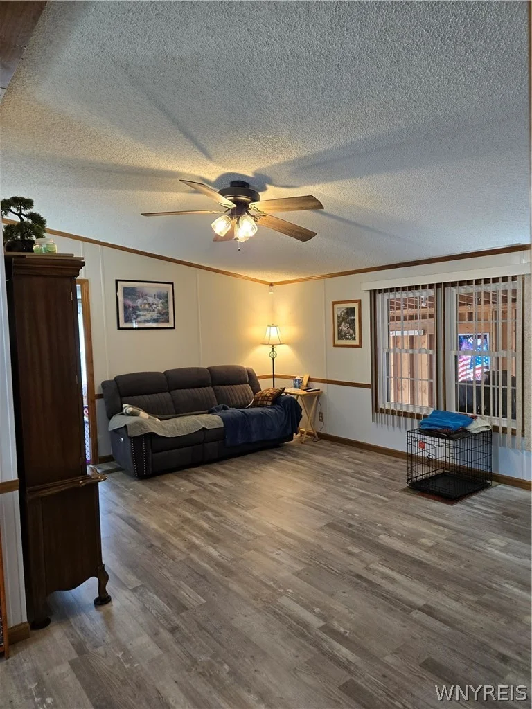 Photo of 1081 Ridgewood Drive