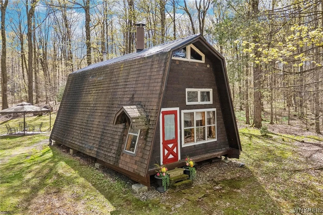 Photo of 3890 Weber Road