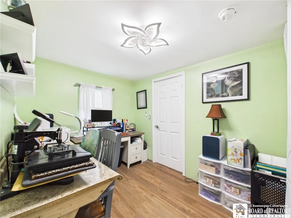Photo of 212 N 6th Street