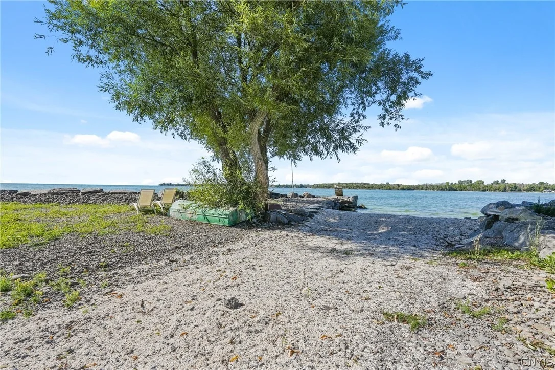 Photo of 11327 Rays Bay Rd