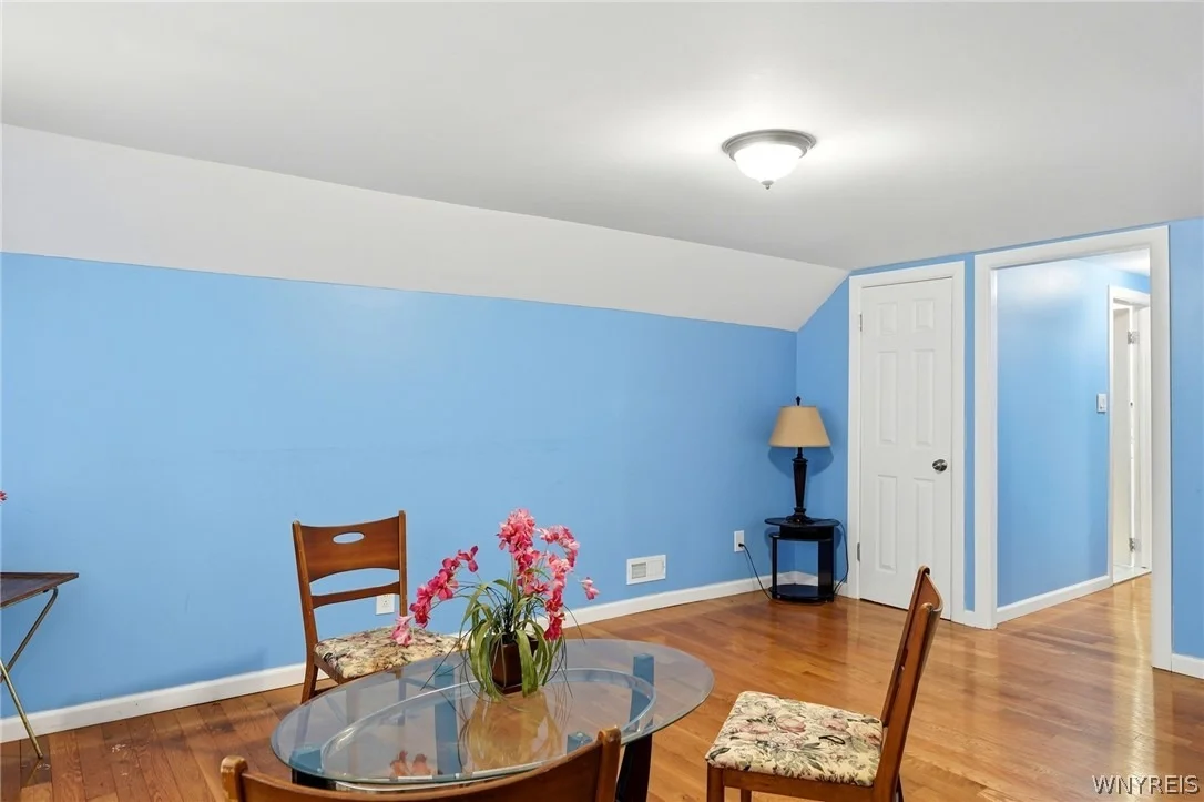 Photo of 434 Highgate Avenue