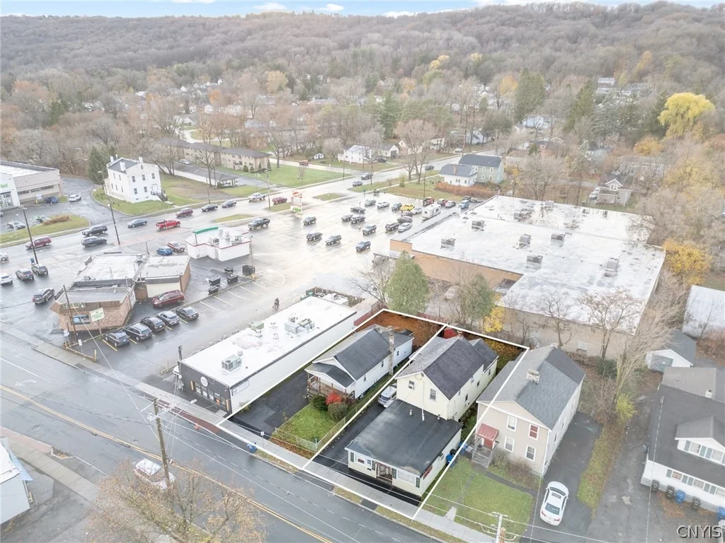 Photo of 1522 Valley Drive