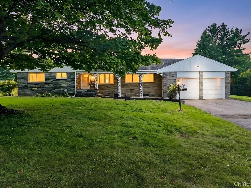 Photo of 4361 Shea Road