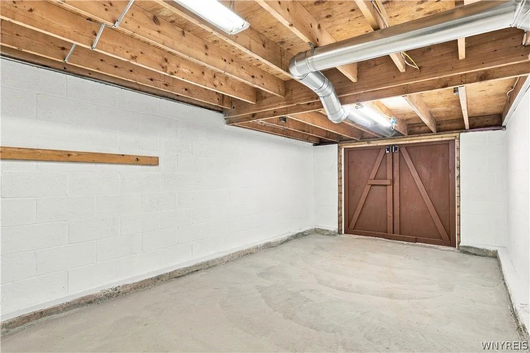Photo of 8733 Phillips Road