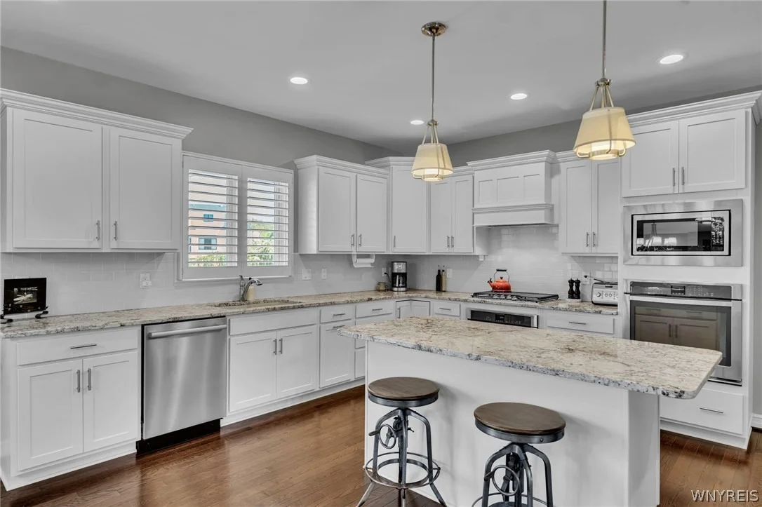 Photo of 5345 Glenview Drive