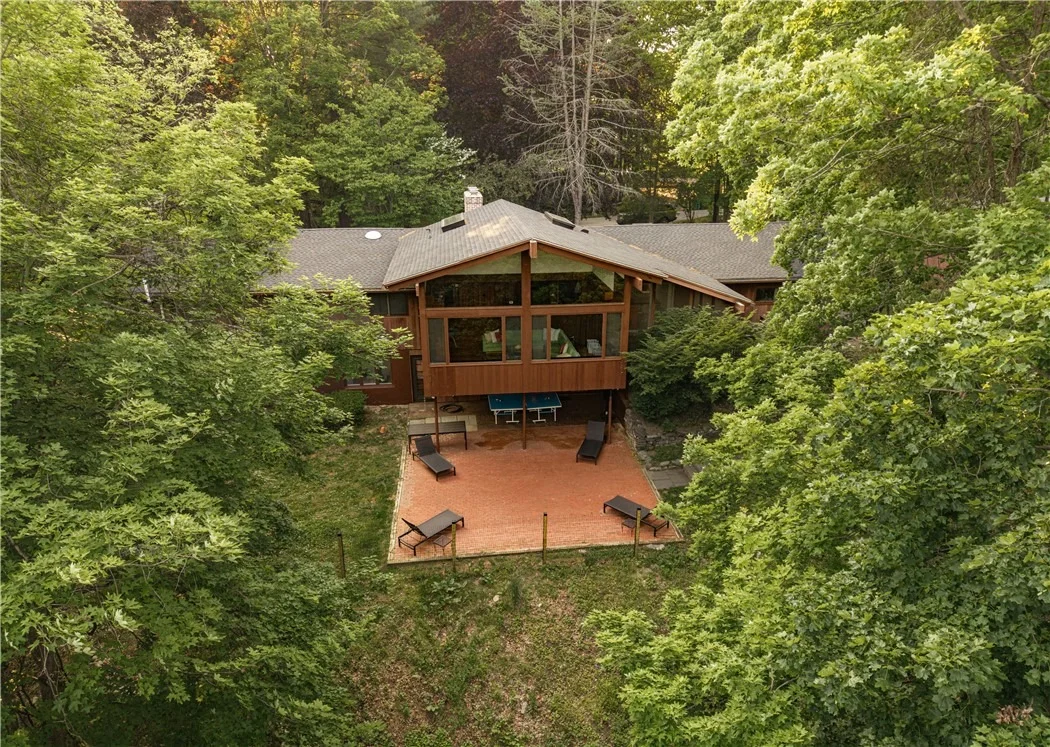 Photo of 122 Ridgeview Road