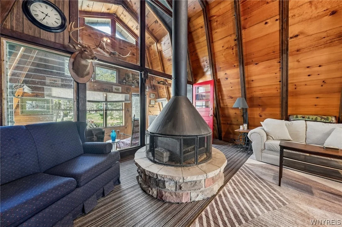 Photo of 3890 Weber Road