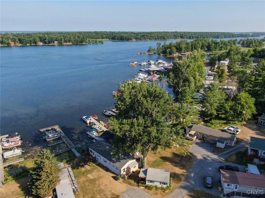Photo of 211 Dillon Point Road