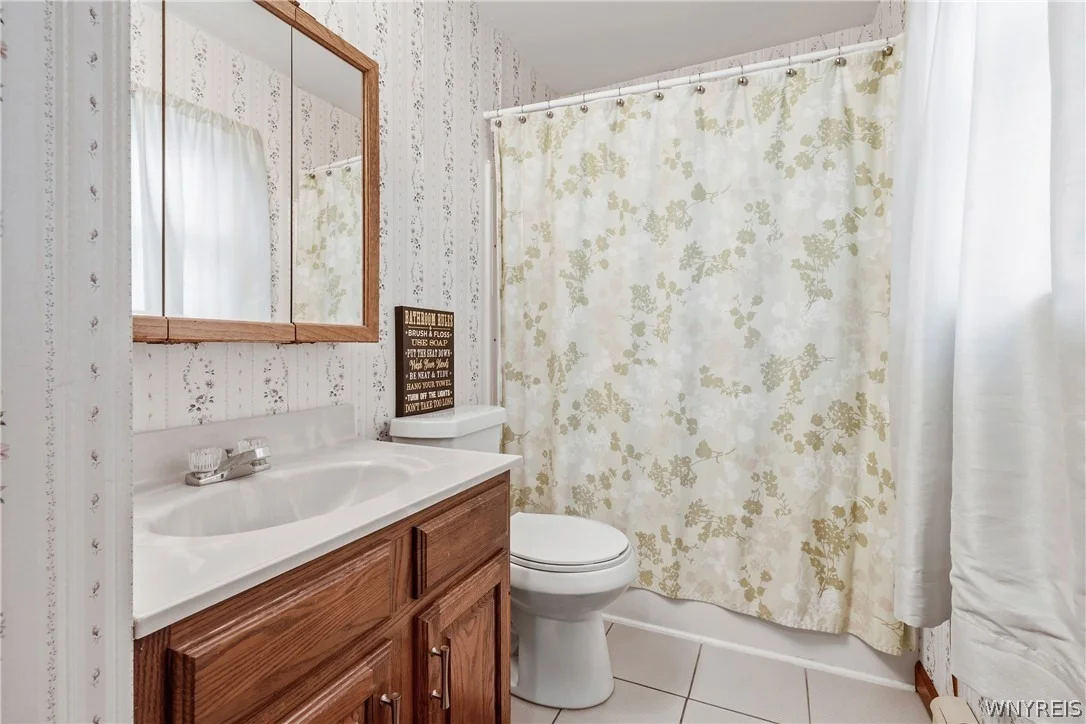 Photo of 7143 Akron Road
