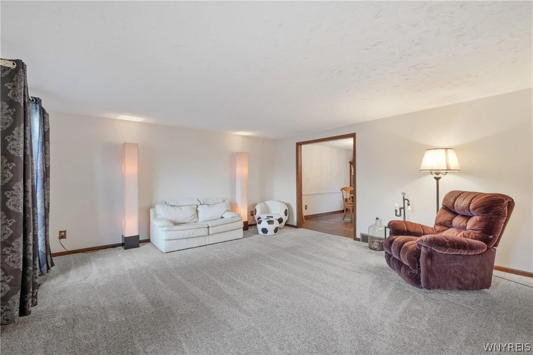 Photo of 6876 Creekview Drive