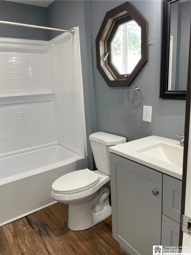 Photo of 57 Mapleshade Avenue