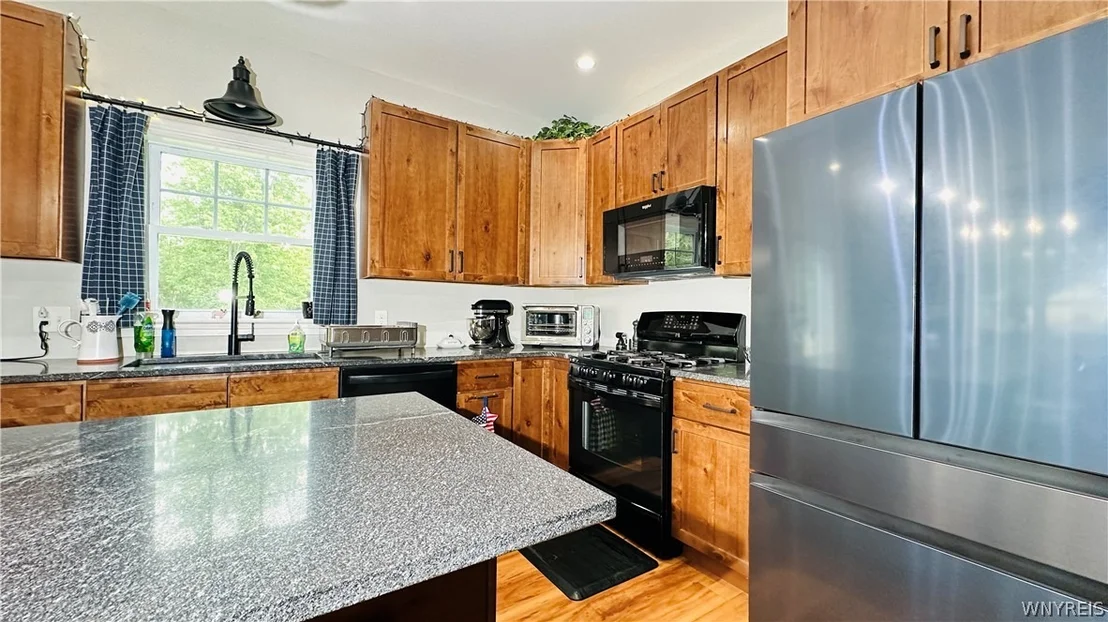 Photo of 880 Upper Mountain Road