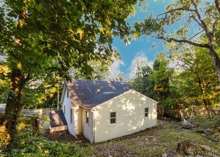 Photo of 18 Hillside Place