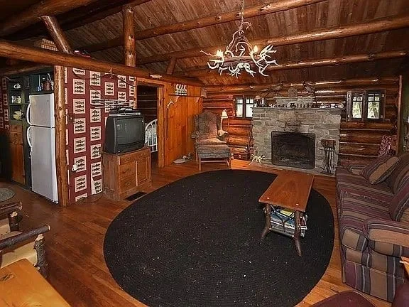 Photo of 8578 County Road 49
