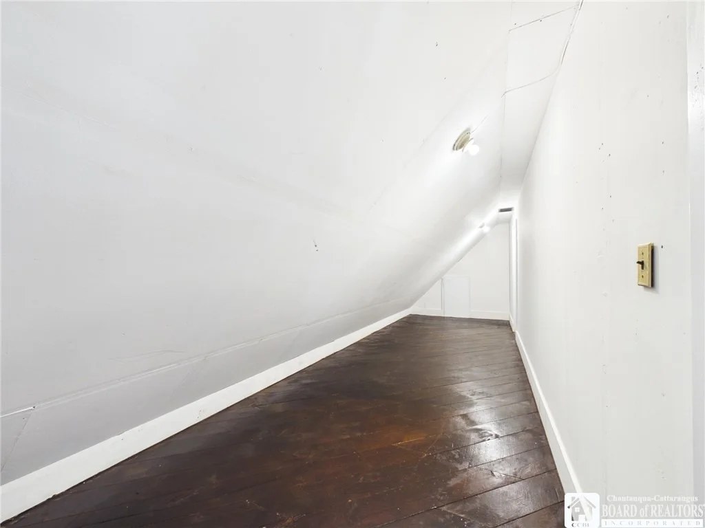 Photo of 42 Elm Street