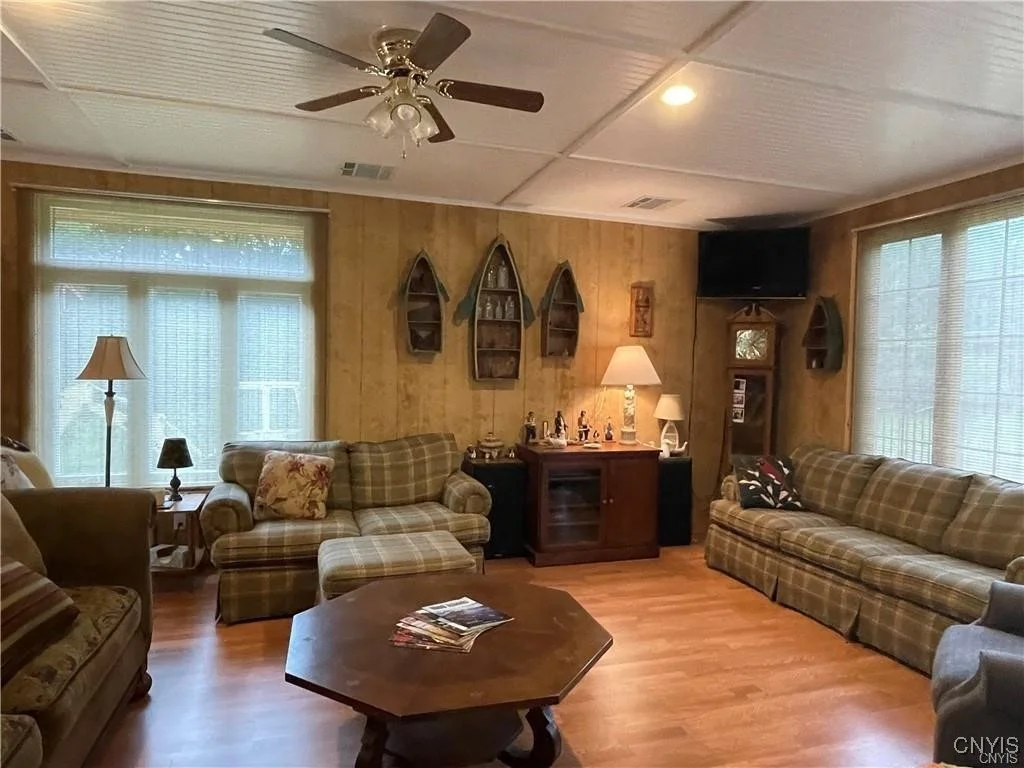 Photo of 3056 - 3066 State Route 13