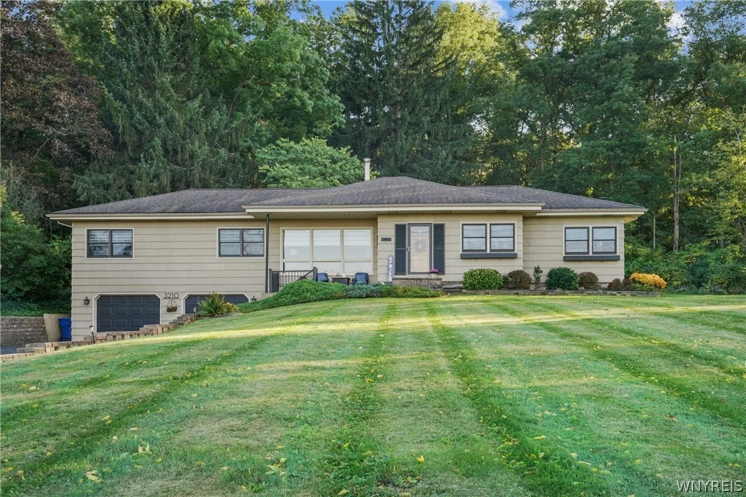 Photo of 3210 Lower Mountain Road