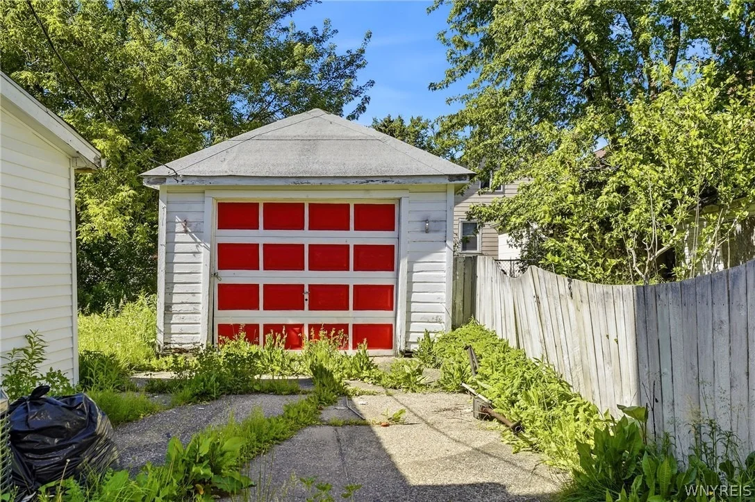 Photo of 434 Highgate Avenue