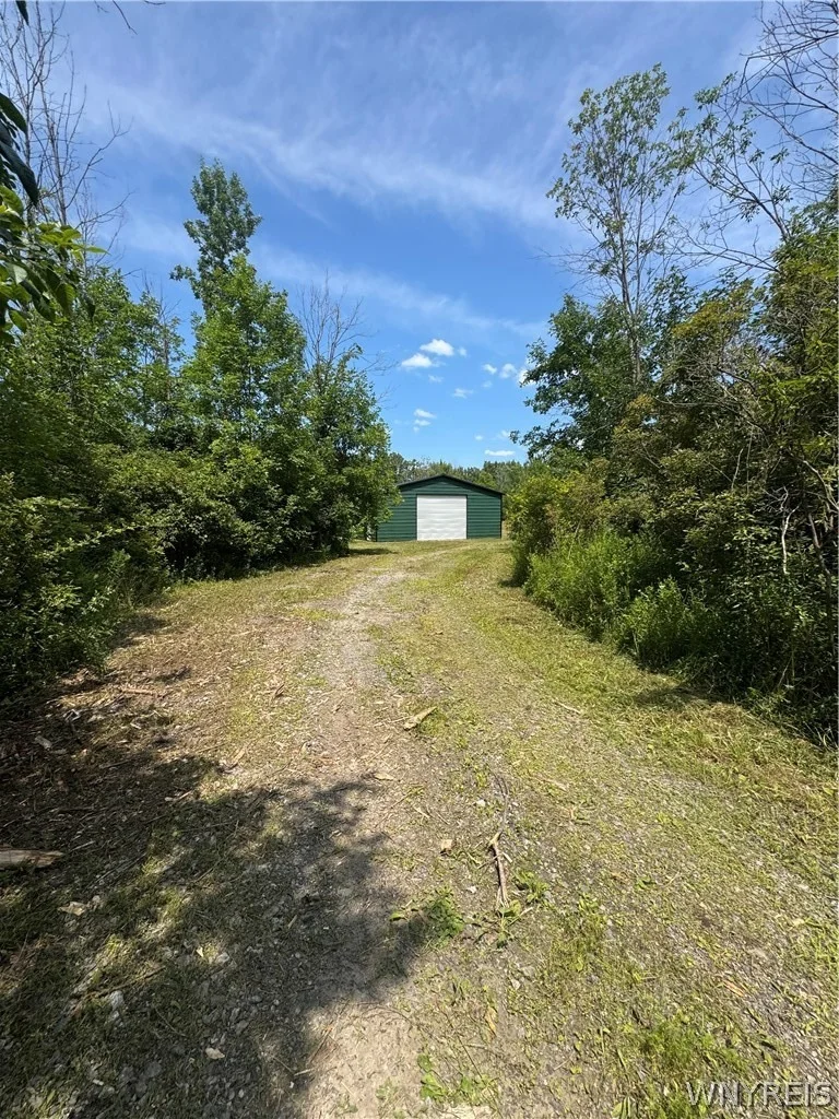 Photo of 7753 Moyer Road