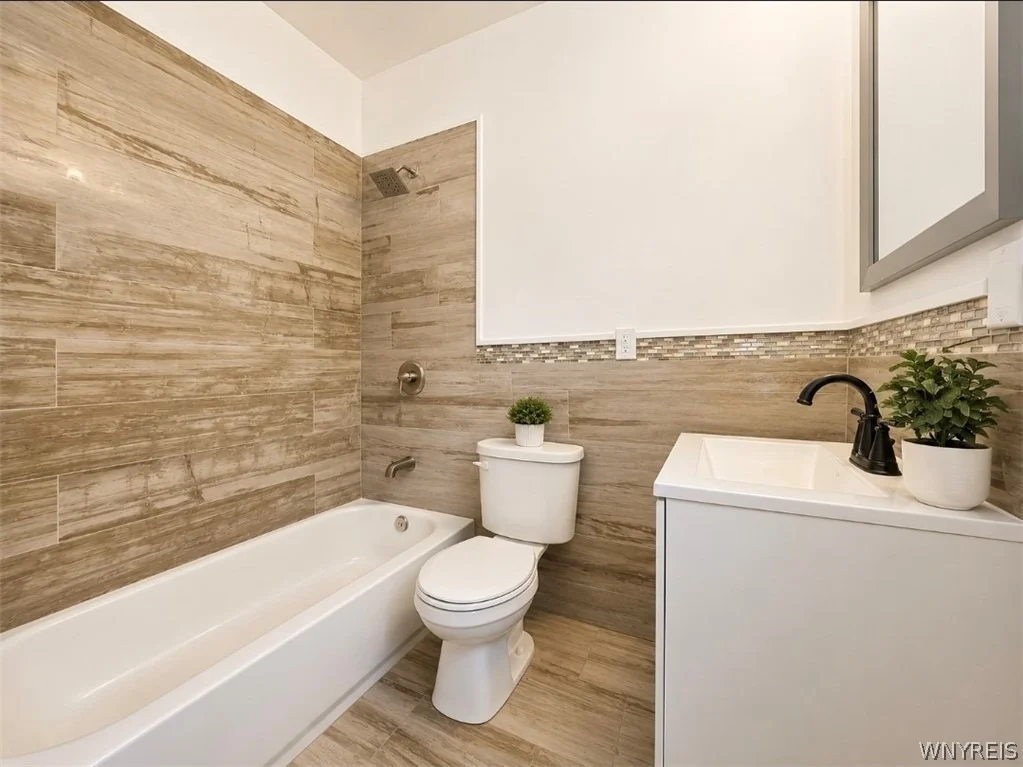 Photo of 31 Weber Avenue