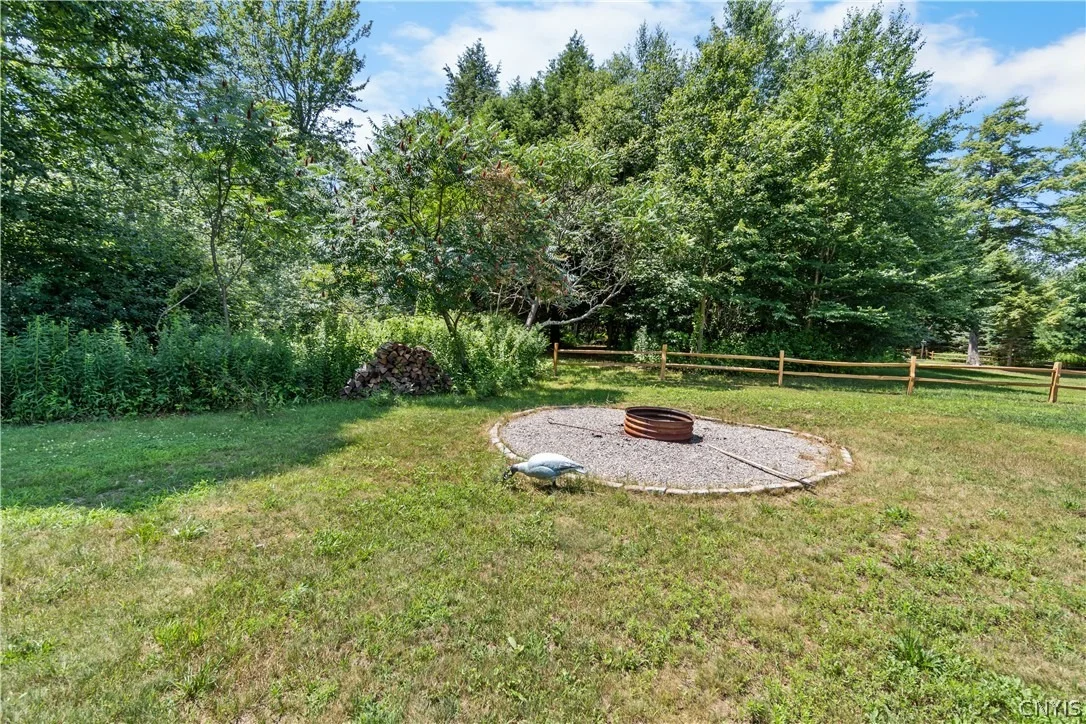 Photo of 25 Beaver Ln