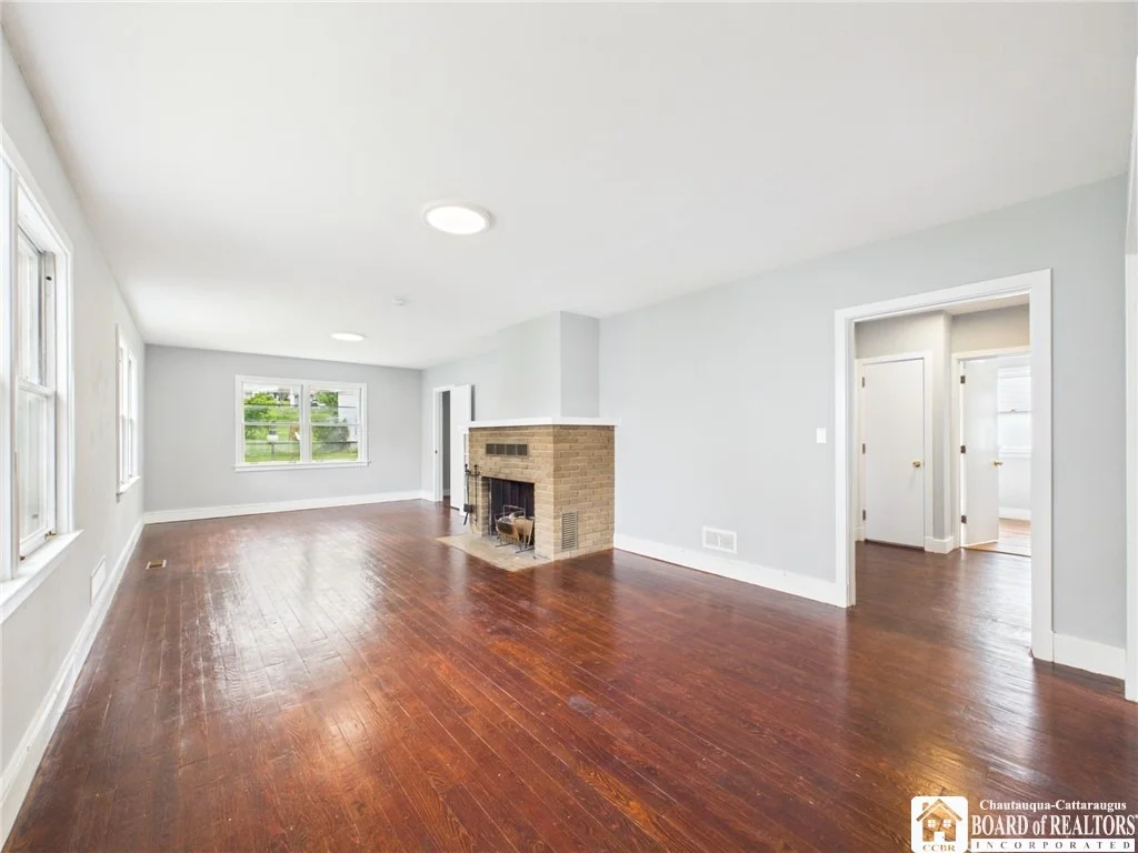 Photo of 42 Elm Street