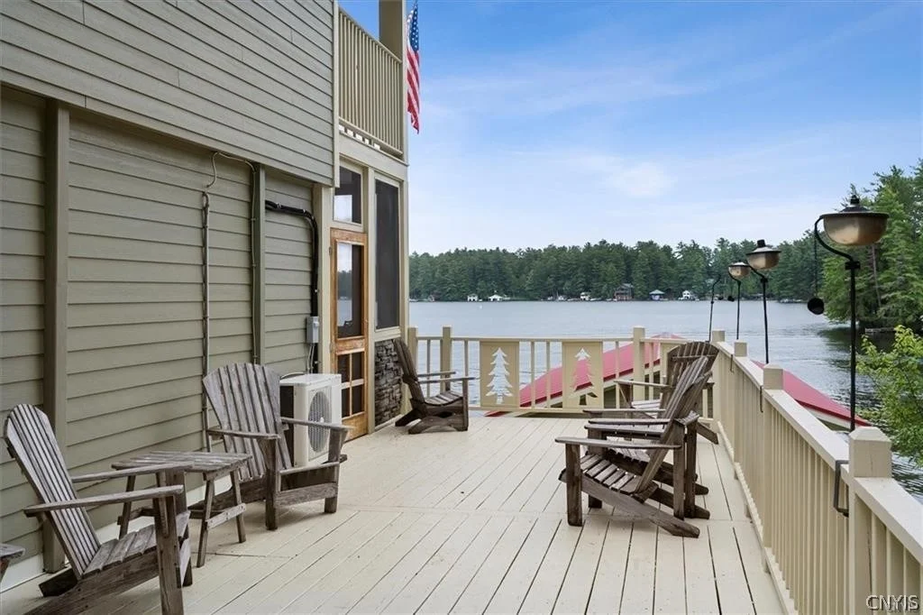Photo of 5494 N Shore Road