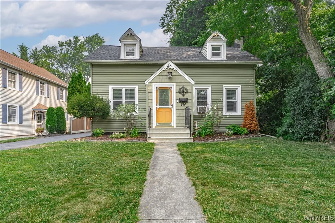 Photo of 414 High Street