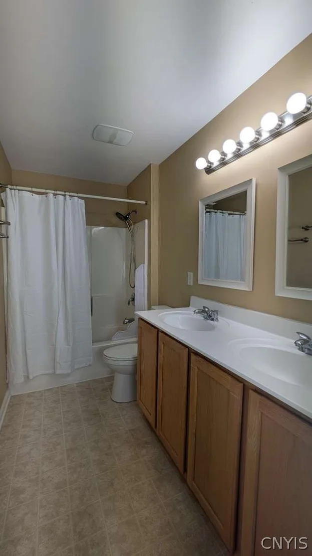 Photo of 5549 Cairns Trail