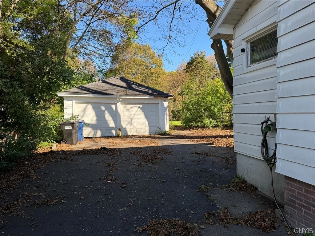 Photo of 1317 Northcliffe Road