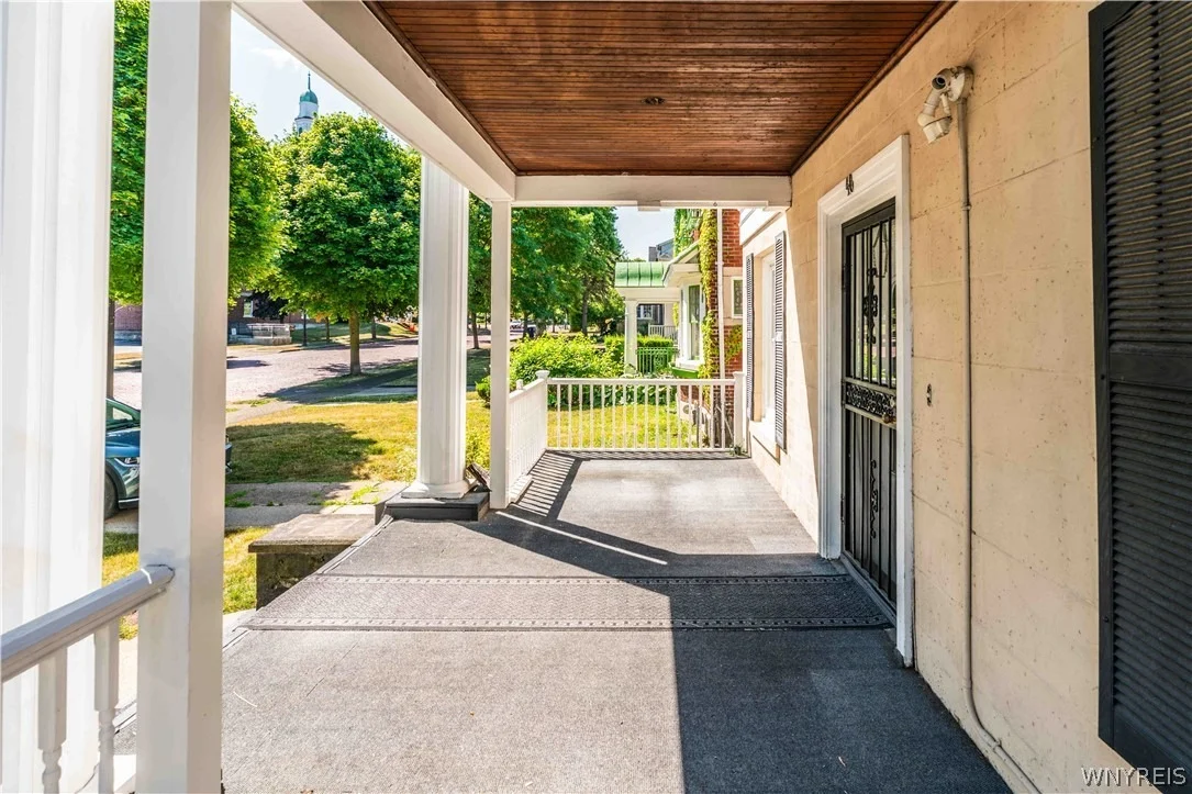 Photo of 40 Niagara Falls Boulevard