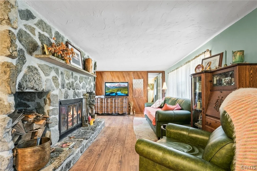 Photo of 11327 Rays Bay Rd