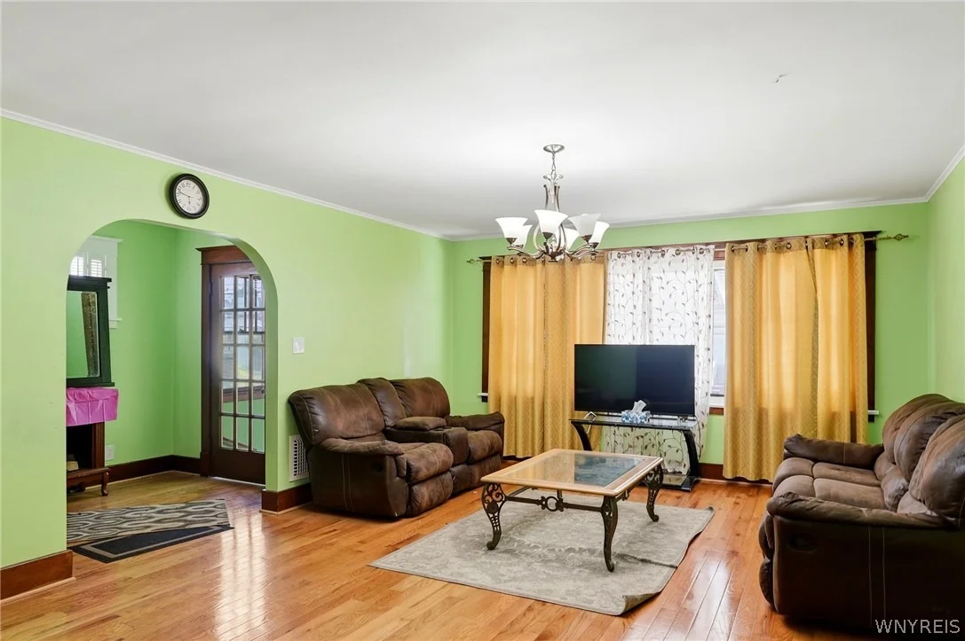 Photo of 434 Highgate Avenue