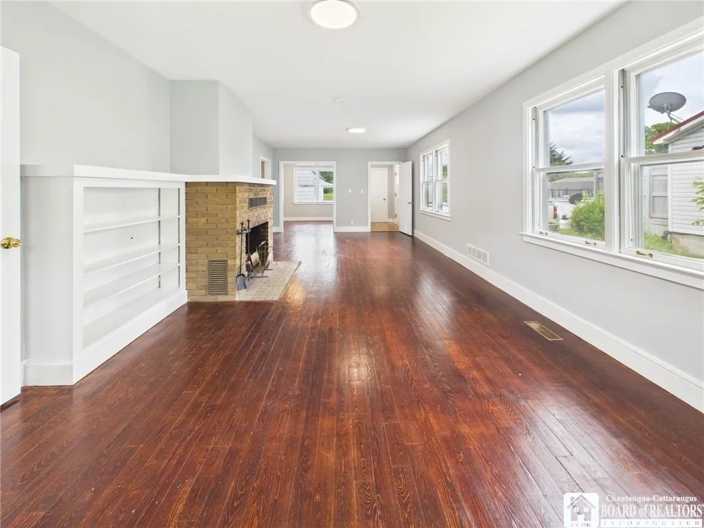 Photo of 42 Elm Street