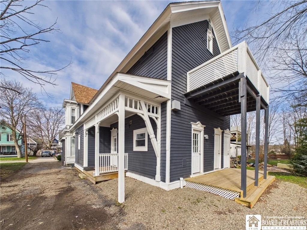 Photo of 330 Laurel Avenue