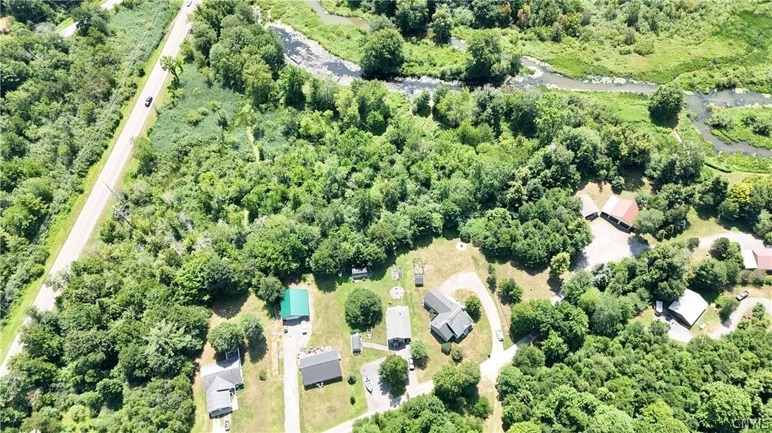 Photo of 25 Beaver Ln