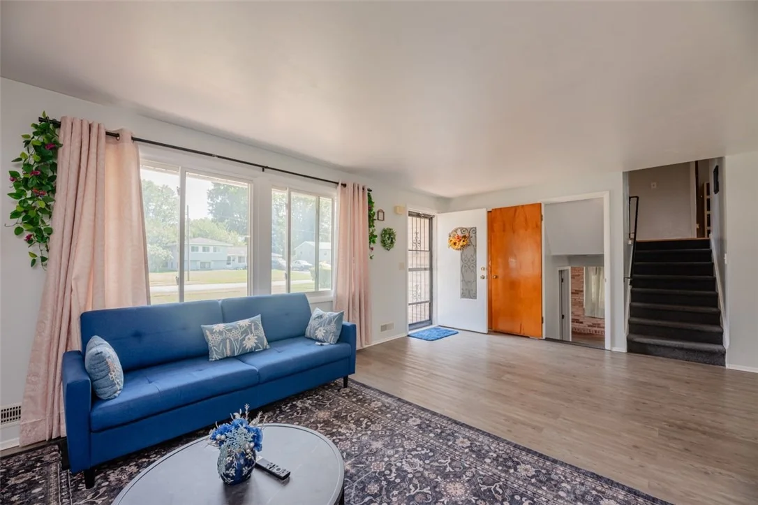 Photo of 585 Meadowbriar Road