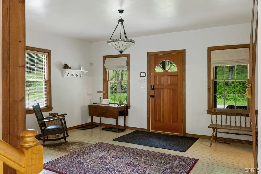 Photo of 891 River Road