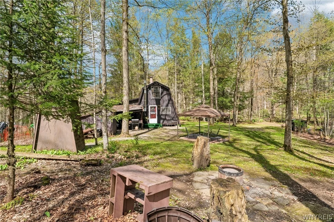 Photo of 3890 Weber Road