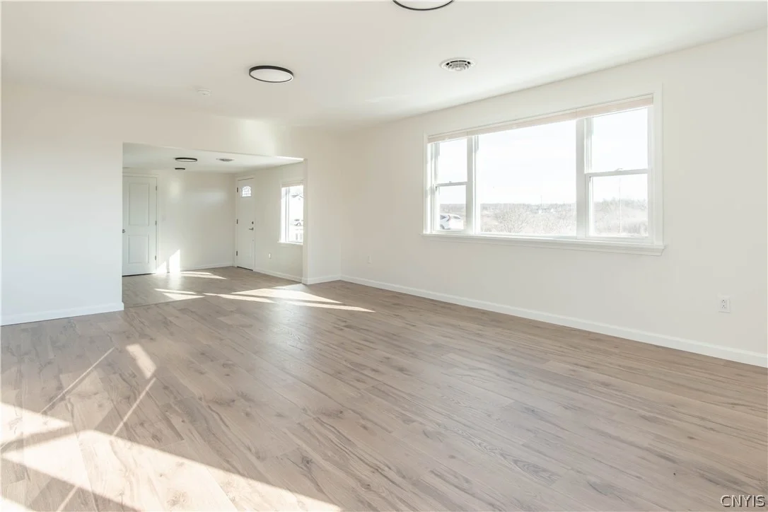 Photo of 17079 May Irwin Road