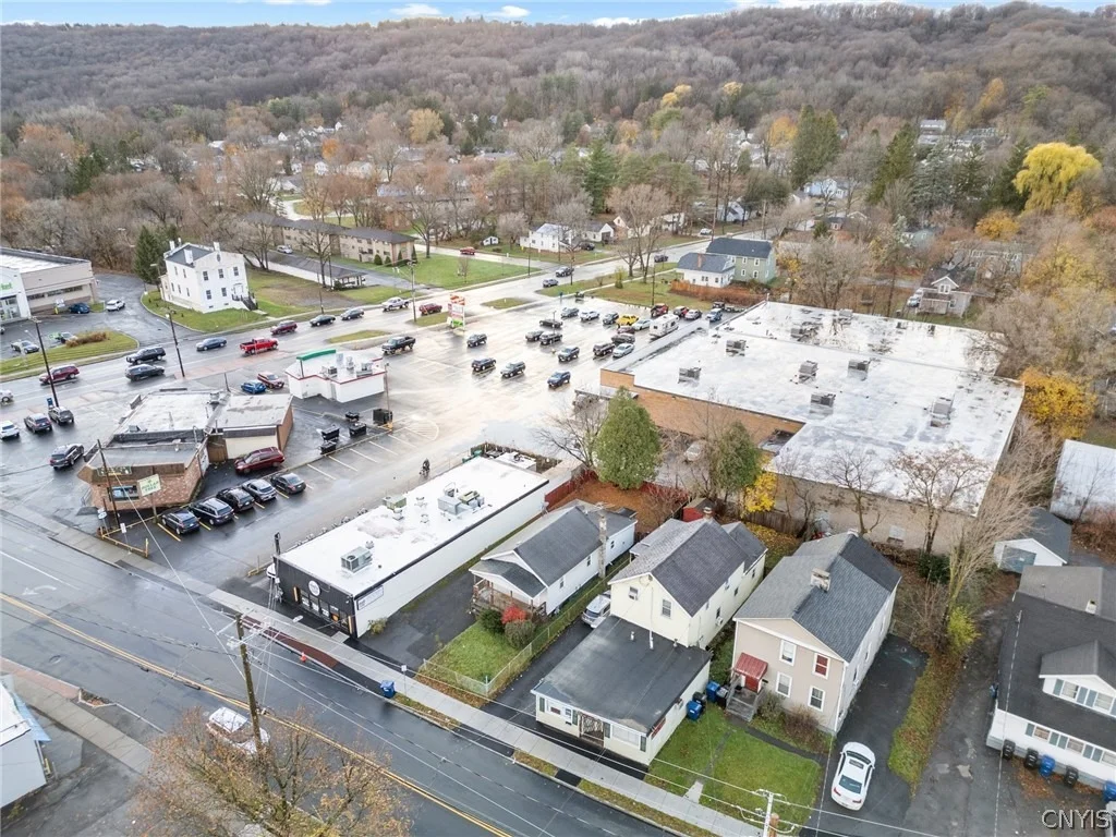 Photo of 1522 Valley Drive