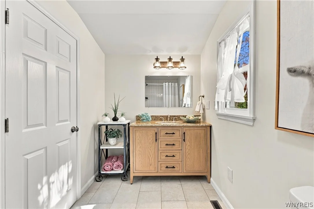 Photo of 8733 Phillips Road