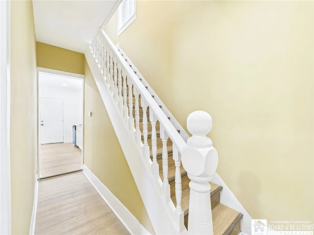 Photo of 307 W Oak Street