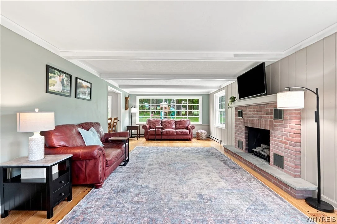 Photo of 8894 Woodview Drive