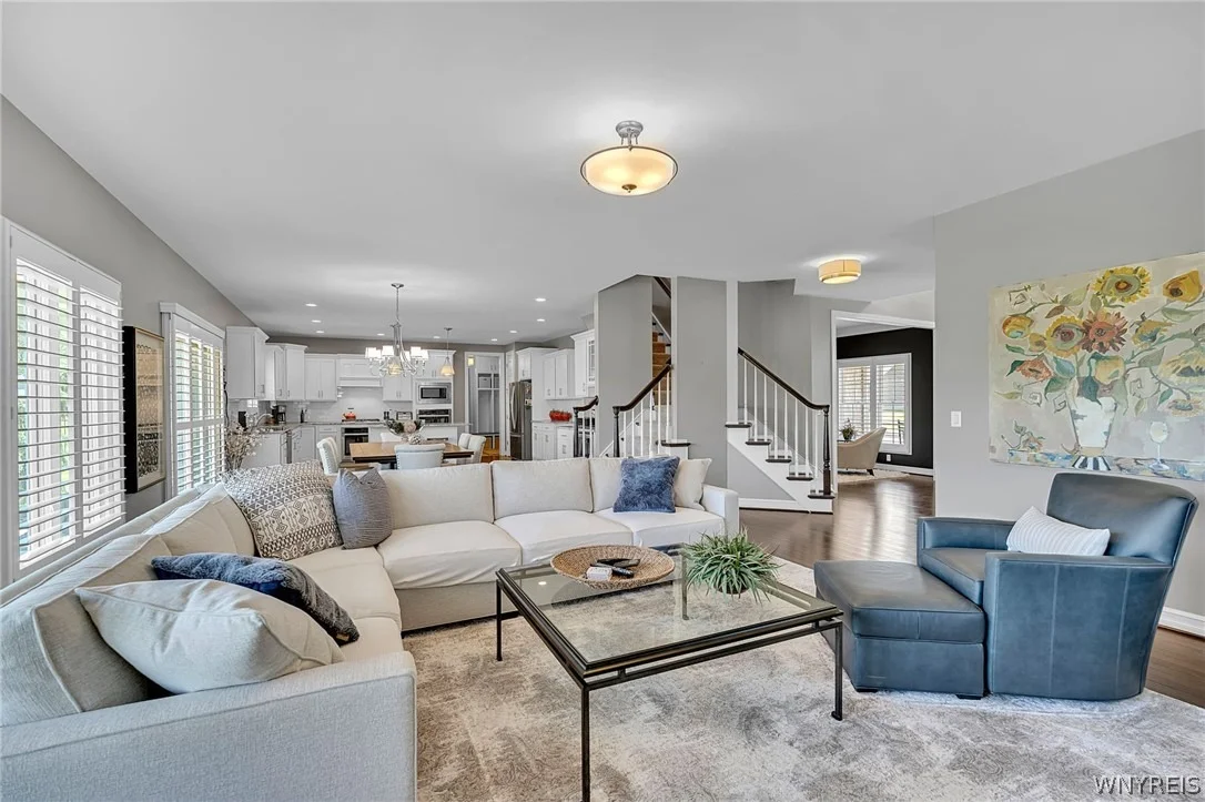 Photo of 5345 Glenview Drive