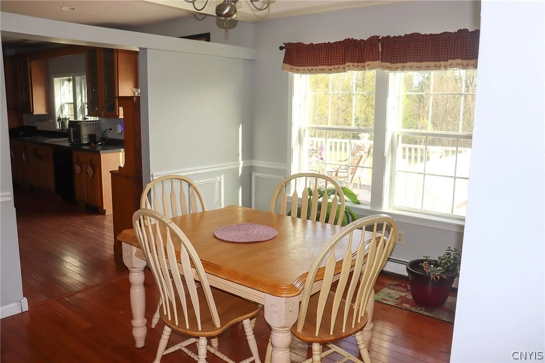 Photo of 1076 Curtiss Road