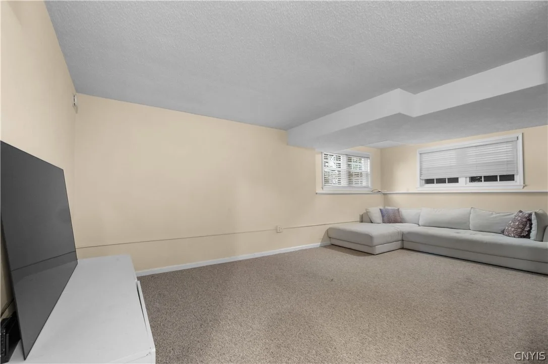 Photo of 8353 Glen Eagle Dr