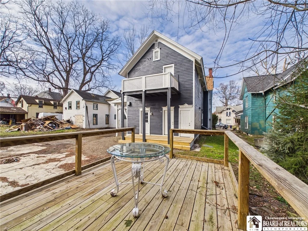 Photo of 330 Laurel Avenue