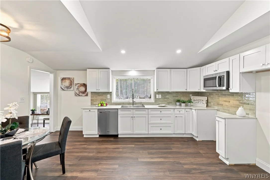 Photo of 8733 Phillips Road